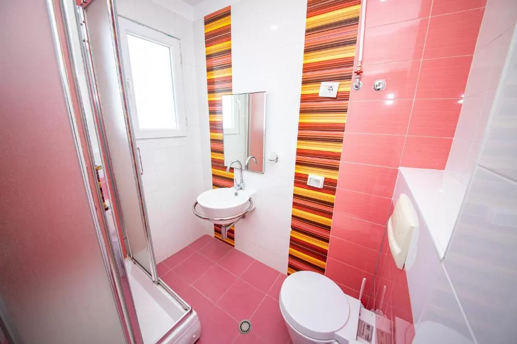 Miki 12 - STD TRPL 4.jpg